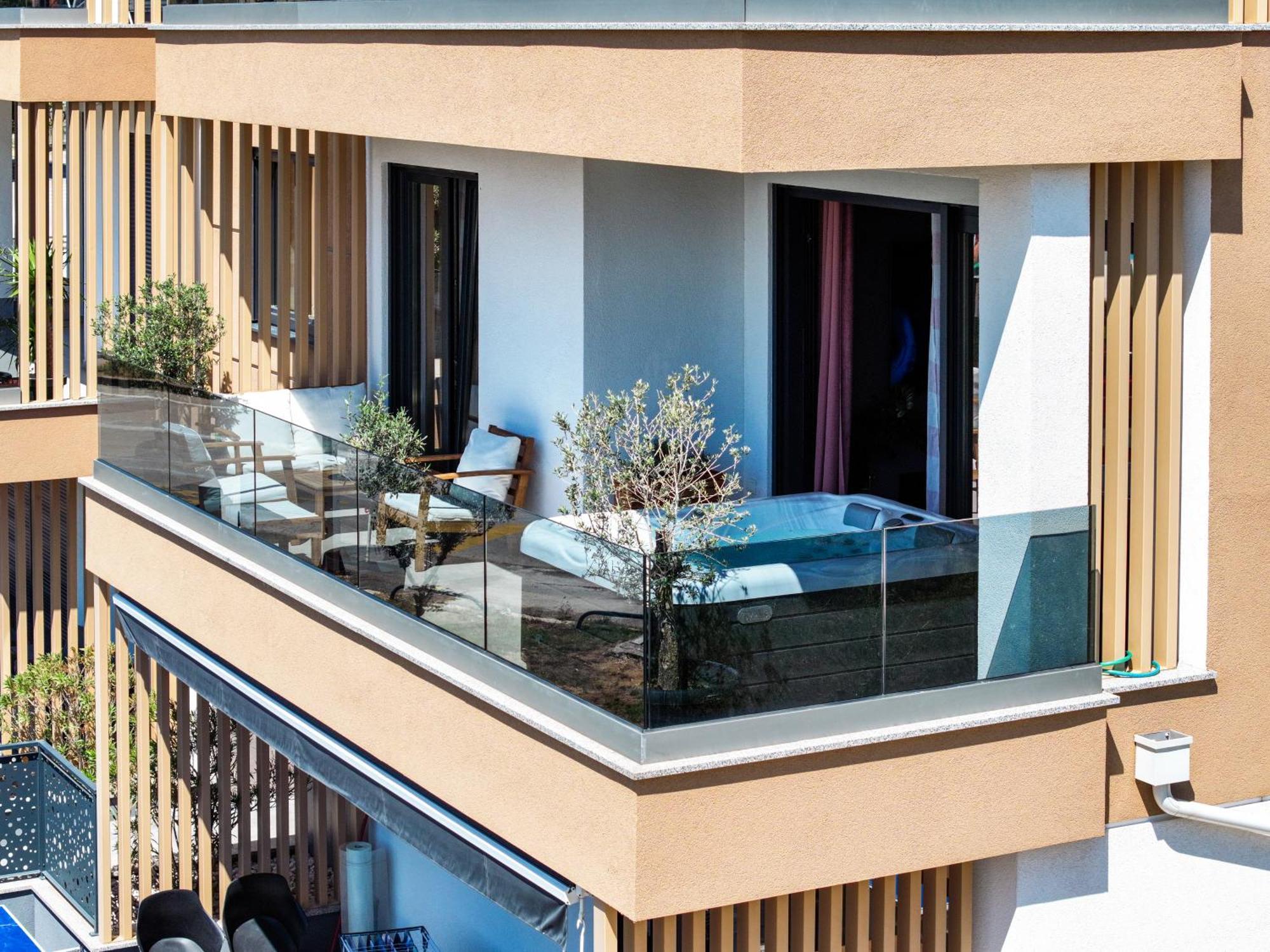 זאדאר Luma Luxury Apartment With Jacuzzi מראה חיצוני תמונה