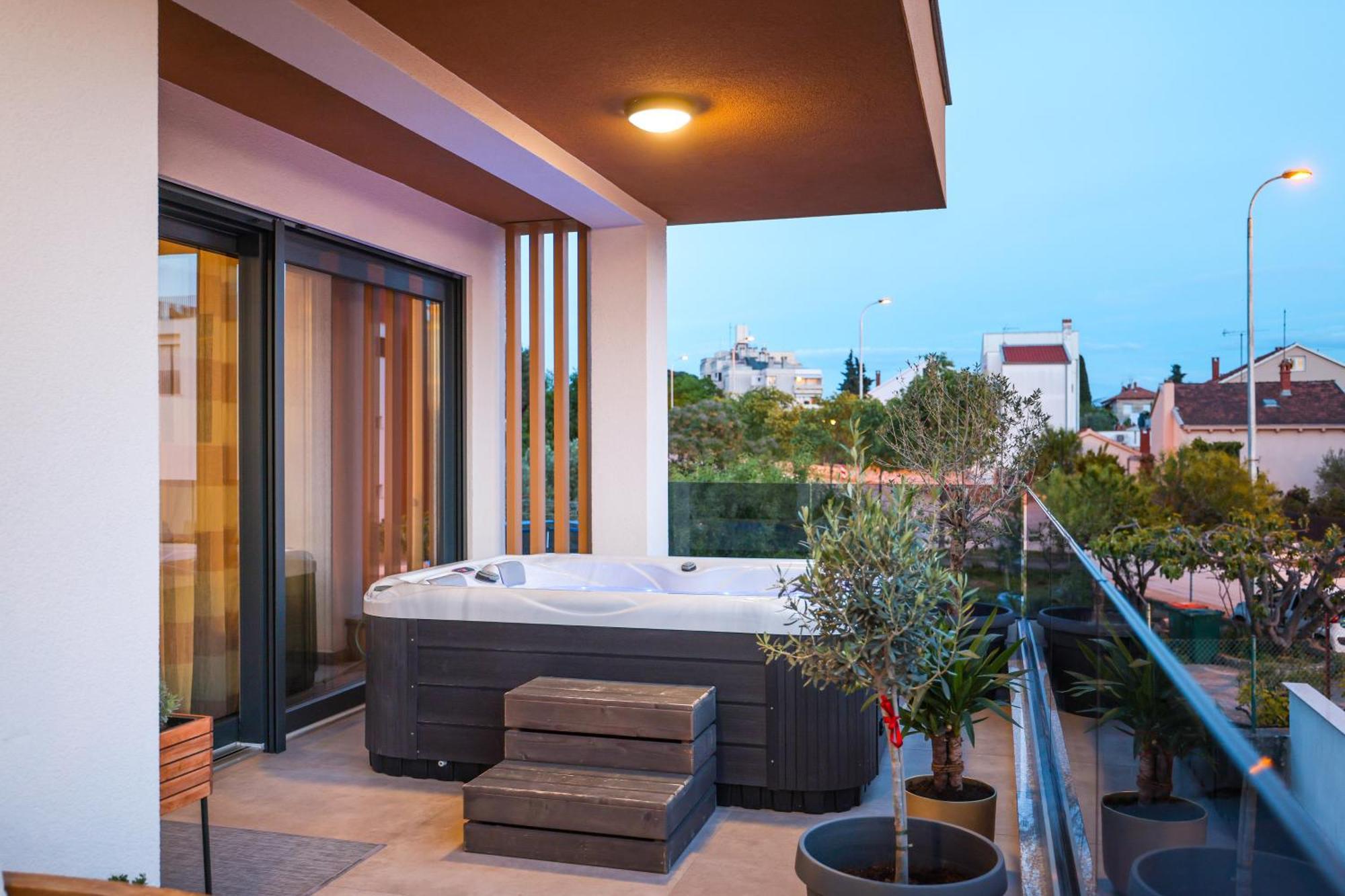 זאדאר Luma Luxury Apartment With Jacuzzi מראה חיצוני תמונה